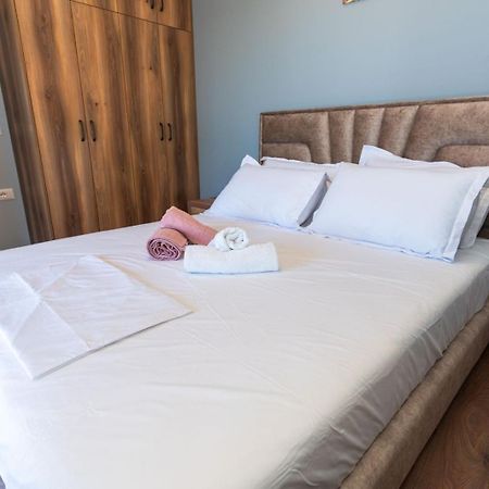 Roel Apartments ساراندا المظهر الخارجي الصورة