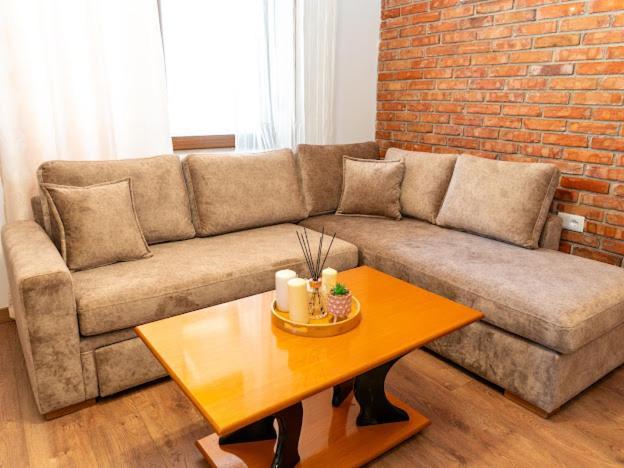 Roel Apartments ساراندا المظهر الخارجي الصورة