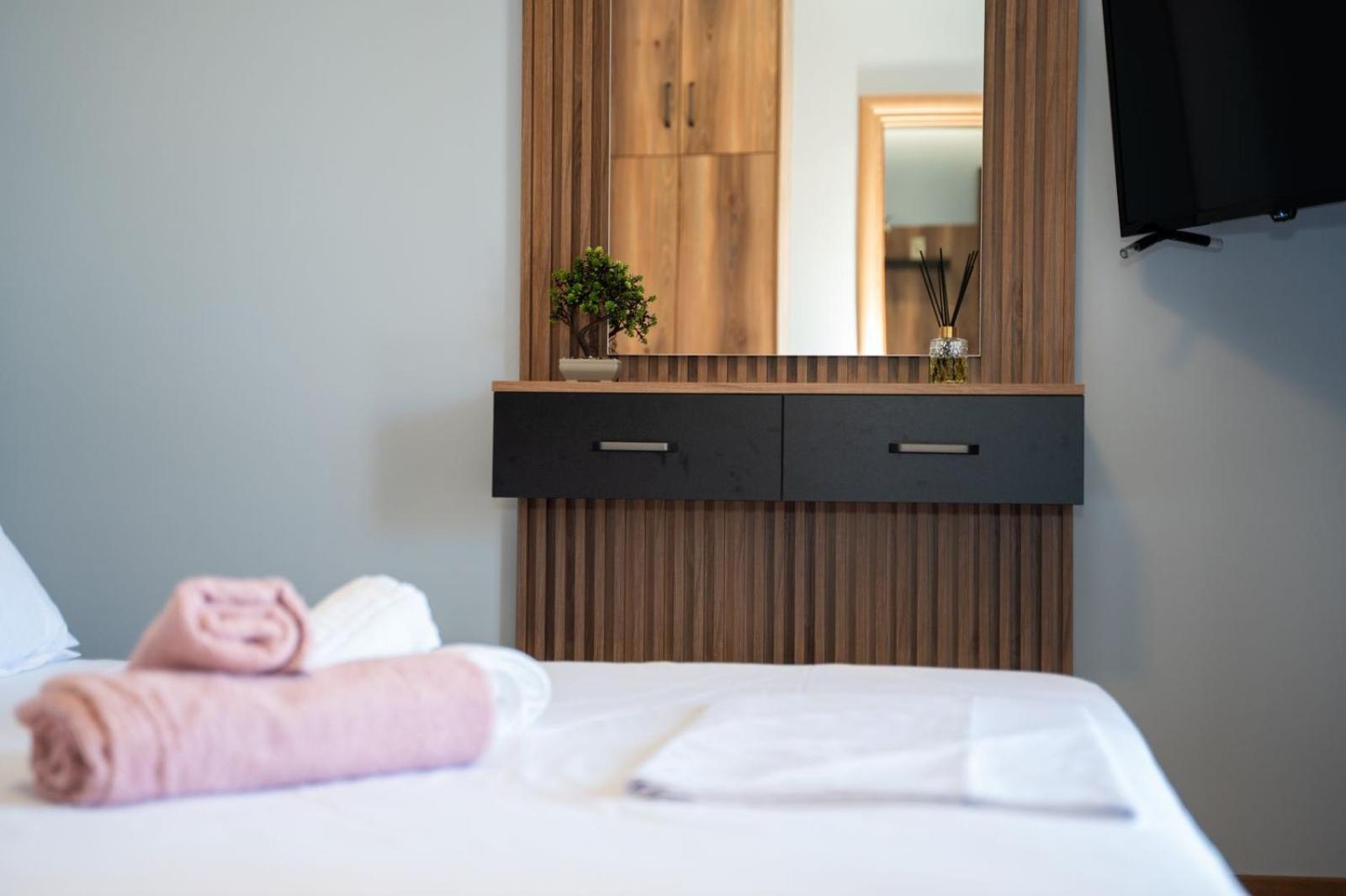 Roel Apartments ساراندا المظهر الخارجي الصورة
