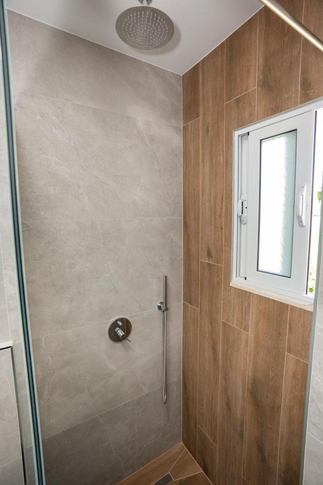 Roel Apartments ساراندا المظهر الخارجي الصورة