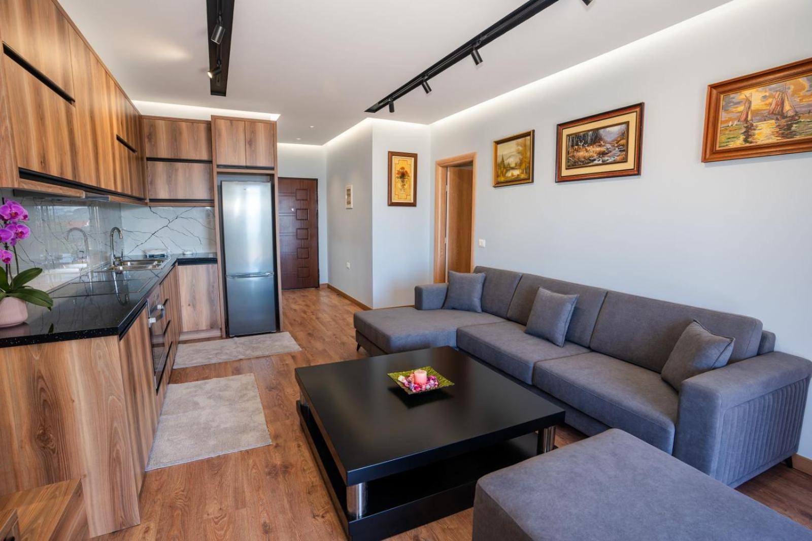 Roel Apartments ساراندا المظهر الخارجي الصورة