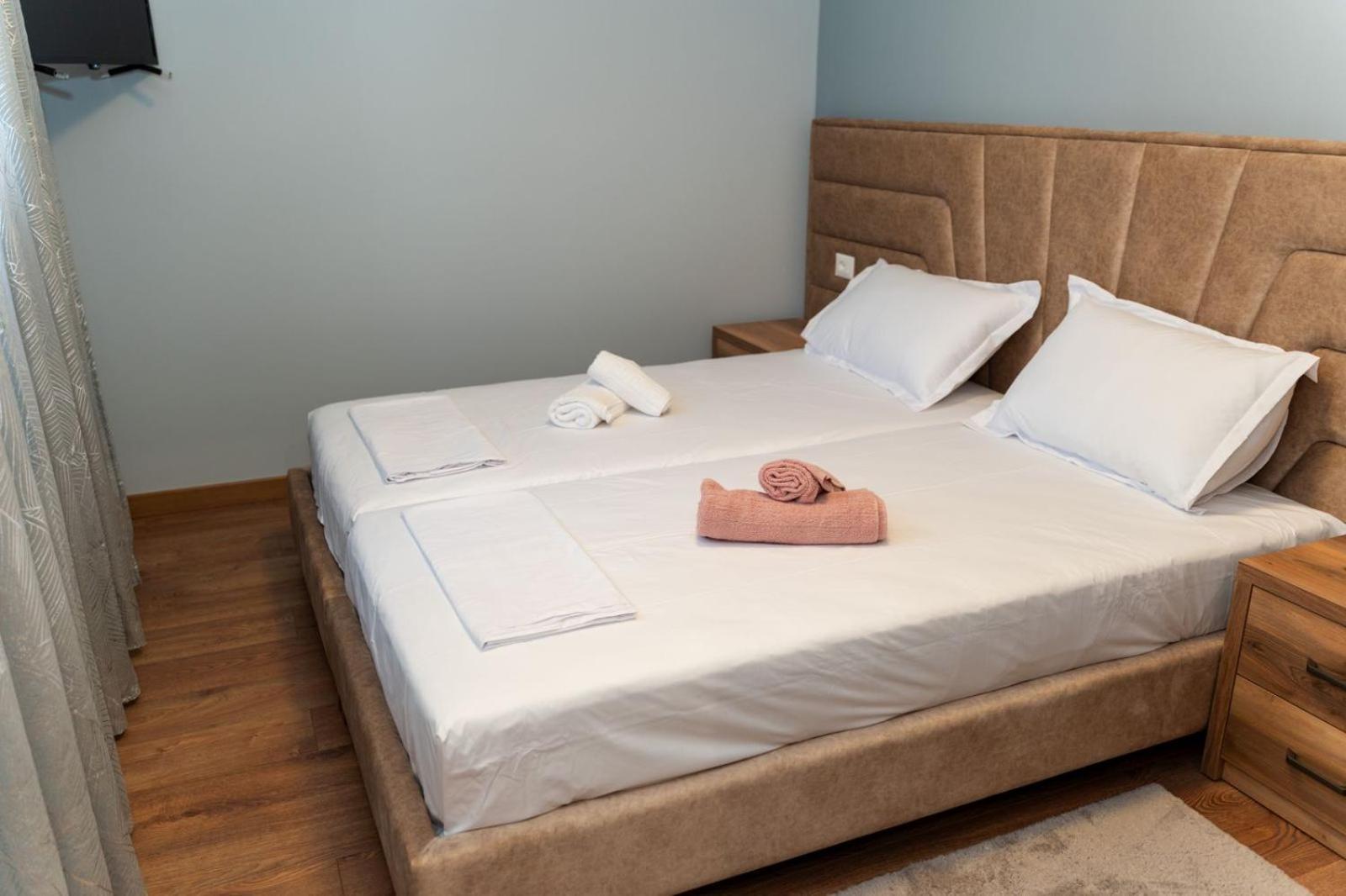 Roel Apartments ساراندا المظهر الخارجي الصورة