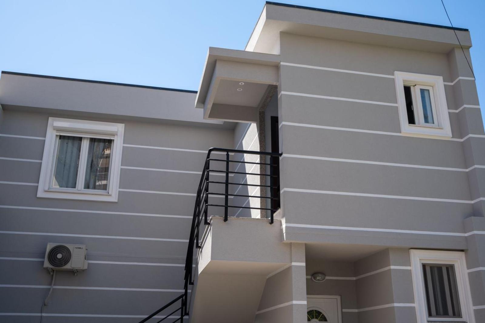 Roel Apartments ساراندا المظهر الخارجي الصورة